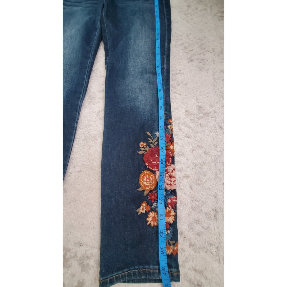 Driftwood Floral Embroidered Skinny Jeans Medium Wash Denim Size 27 Boho - Picture 6 of 11
